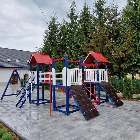 Kamieniec ZąbkowickiZielona Ostoja Ulica Szpitalna 3Cアパートメント エクステリア 写真