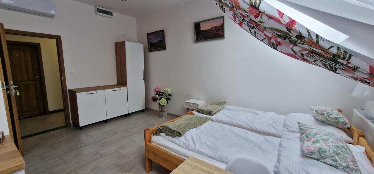 Kamieniec ZąbkowickiZielona Ostoja Ulica Szpitalna 3Cアパートメント エクステリア 写真