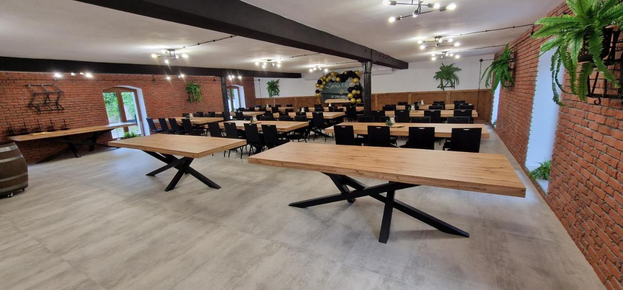 Kamieniec ZąbkowickiZielona Ostoja Ulica Szpitalna 3Cアパートメント エクステリア 写真